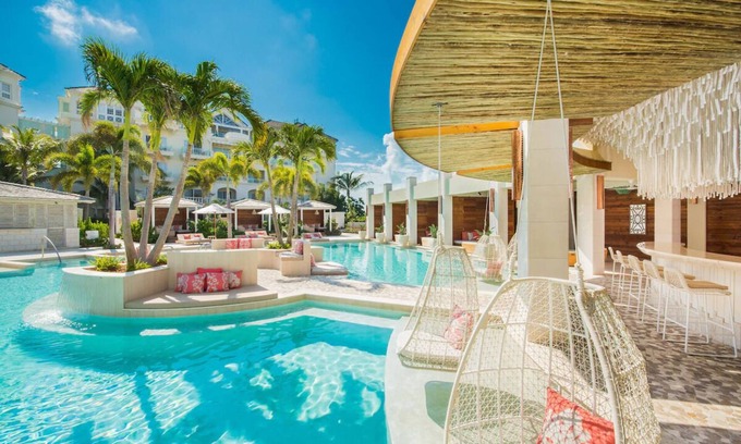 Long Bay Hotel | Stylish Double Junior Suite w/Balcony, Close to Historic Downtown