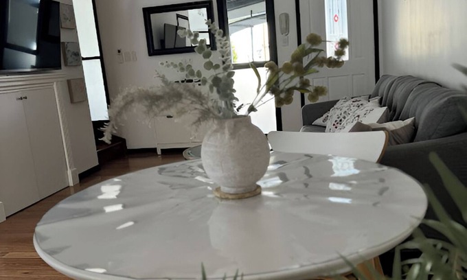 Wilston House | Stylish & Elegant 2BR Townhouse in Wilston, Brisbane