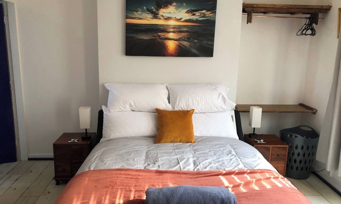 Chesterfield Apartment | Stylish flat in Chesterfield near Peak District