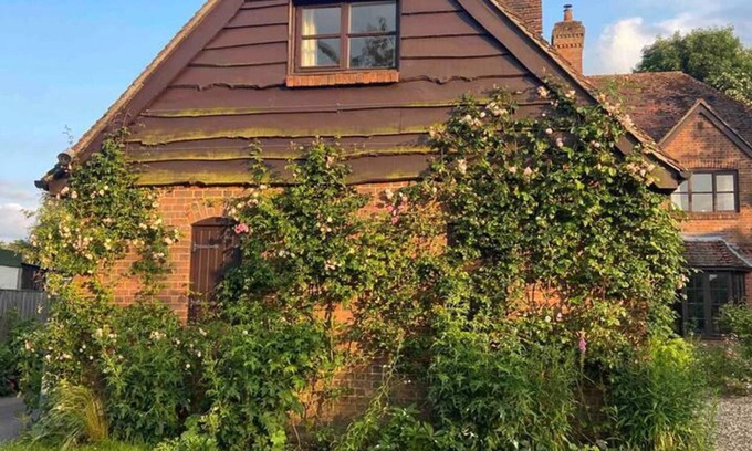 Bottlesford House | Stylish Getaway in the Heart of the Pewsey Vale