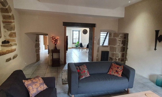 Rochechouart House | Stylish house in quaint chateau town sleeps 10/12