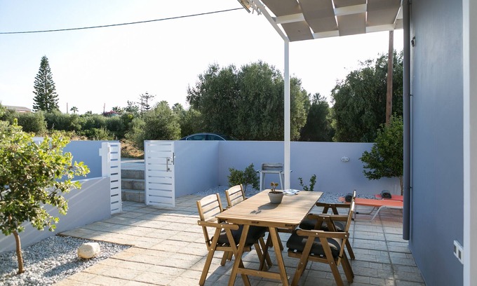 Kato Gouves House | Stylish Housing Unit Close to Heraklion and beach