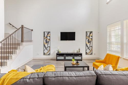 Frisco Apartment | Stylish Living in Vibrant Frisco