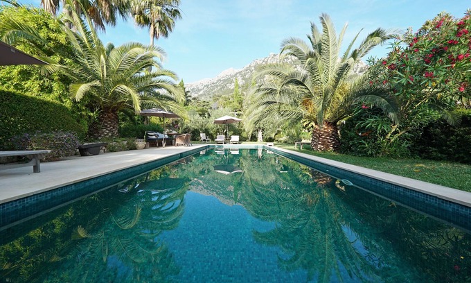 Biniaraix House | Stylish mansion in an enchanting garden in Biniaraix for 8 people
