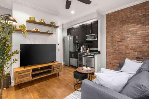 Tudor City Apartment | Stylish Midtown East Escape Near It All