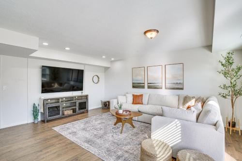 Northridge House | Stylish Orem Retreat with Deck, Near BYU and UVU!