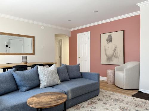 Peterborough Apartment | Stylish Stay with King Bed, Mins to Hospital