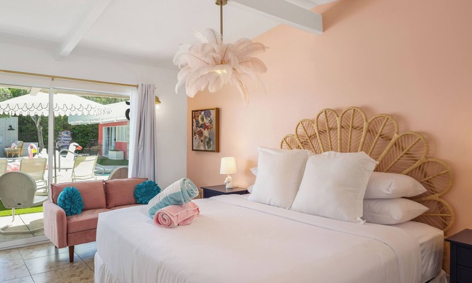 Warm Sands Hotel | Stylish Suite| Shared BBQ Grill & Sun Loungers-1BR | Suite 5!