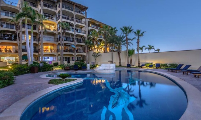 San Jose del Cabo Apartment | Sub- Penthouse Las Olas Surfers Paradise