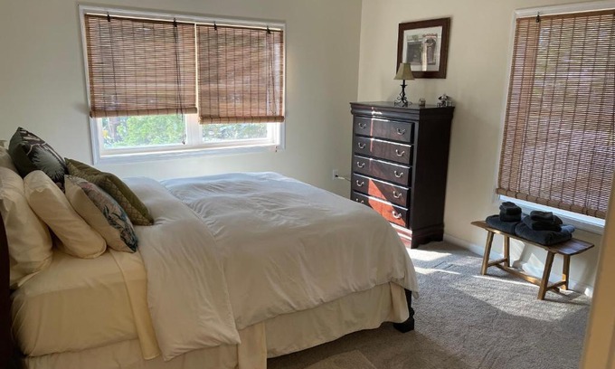 Riva House | Suburbana Garden - Guest Room