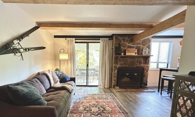 Banner Elk Condo | Sugar Sweet Ski Retreat w/AC - near Sugar Mtn, Grandfather Mtn, & Boone