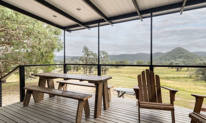 Joadja Cabin | Sugarloaf Off Grid Tiny House - Secluded Luxury!