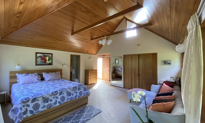 Lynfield House | Suitable for Romantic/family holiday in a mesmerising quiet natural surroundings