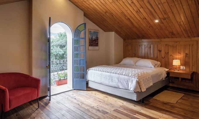 San Blas Apartment | Suite de Lujo en Casa Patrimonial Reformada, en Zona Céntrica