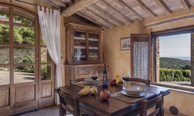 Vescovado Cottage | Suite indipendent apartment located in Historic Estate from 1600