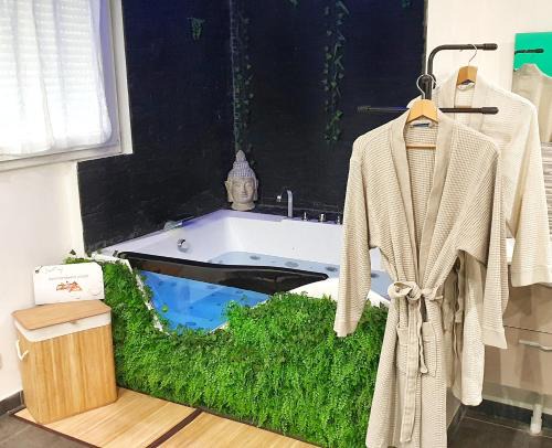 Le Pharo Apartment | Suite Jacuzzi Privatif Plage Des Catalans