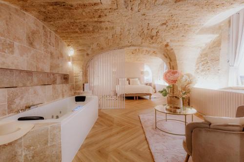 Ecusson Apartment | Suite Vénusa - jacuzzi privatif - Hypercentre