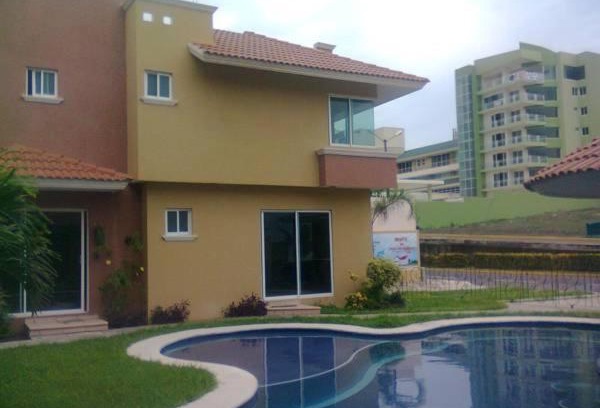 Boca del Rio House | Suites El Conchal Iii
