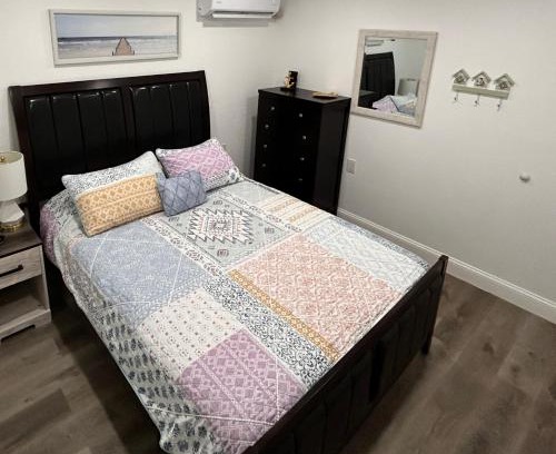 Colonial Hills Apartment | Summer Breezes
