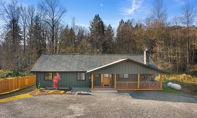 Deming House | Summer Fun On The Nooksack River