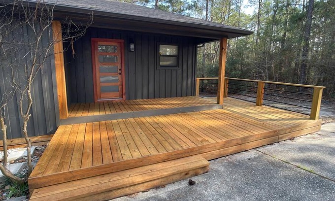 Brookeland House | Summerhouse at Rayburn