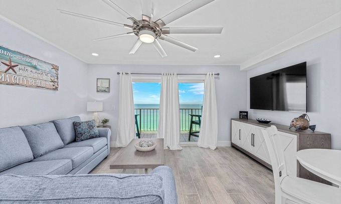 Panama City Beach Condo | Summit 1108- 1 Bedroom 1.5 Bathrooms Sleeps 6