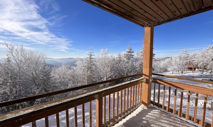 Snowshoe Condo | Summit Condo . near the Village. FALL is here & WINTER is coming!