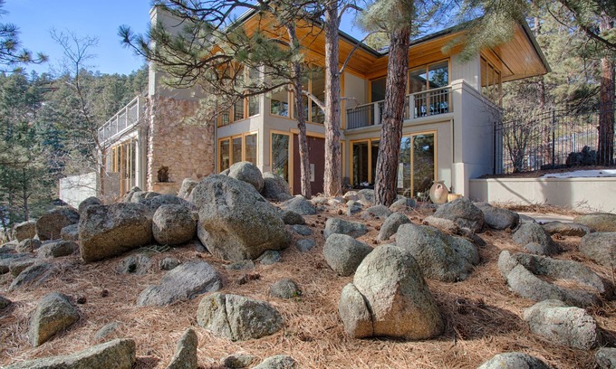 Boulder House | Sun-filled, Mountain Views, Family Friendly, 3 Min To Downtown Boulder