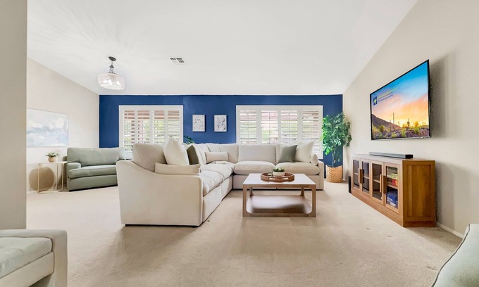 Palo Verde House | Sun Lakes Spectacular! Golf Cart, Gorgeous Backyard Views
