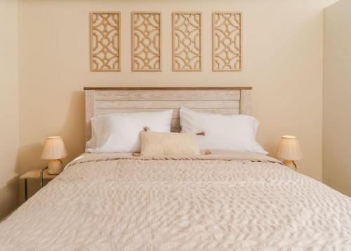Little Battaleys Apartment | Sun-Sand-Serenity! Steps from the Beach, Luxe Pool & Cozy Comfort for 4