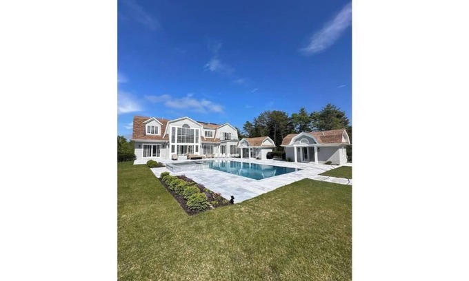 East Hampton House | Sundrenched Hamptons Estate with Resort Amenities