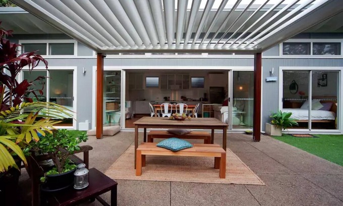 Avalon Beach Villa | Sunny and modern villa located 5 mins walk from Avalon Beach!