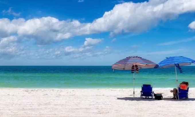 Siesta Key Condo | Sunny Beach Retreat on Siesta Key
