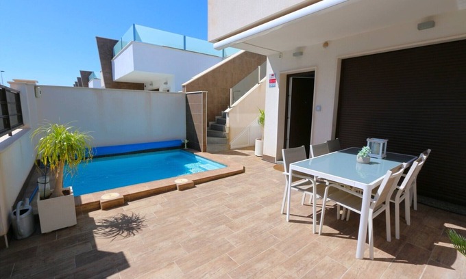 San Pedro del Pinatar House | Sunny bungalow with roof terrace and south-facing pool in San Pedro del Pinatar