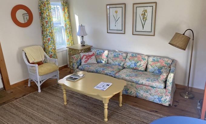 Vinalhaven Other | Sunny Bungalow, Walk to Ferry and Town