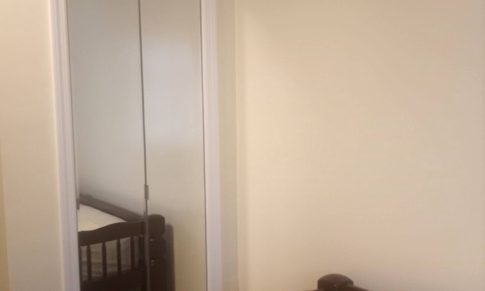 Wingate Apartment | Sunny Cozy 2 bedroom Apt.-Near parks, Zoo, and Museums