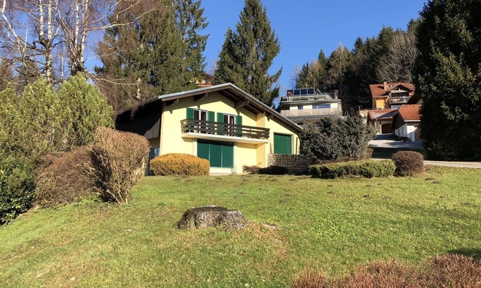 Bad Vigaun House | Sunny holiday home in Bad Vigaun