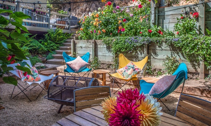Mission Fields House | Sunny Side of the Street