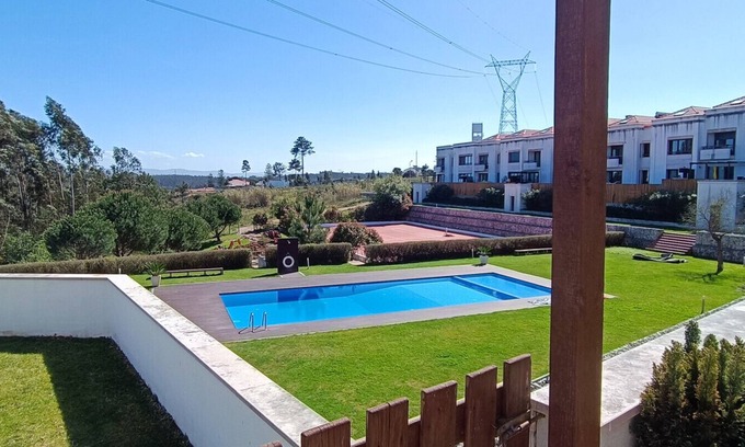 Leiria Condo | Sunny Spacious Condo w/Private Garden+pool Fully Equipped and Surnished