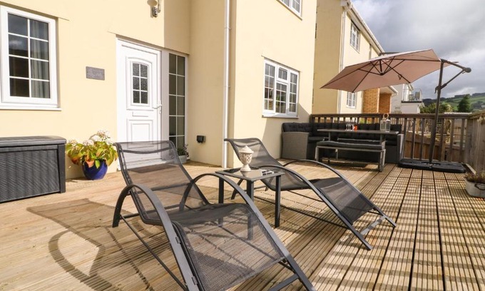 Combe Martin House | Sunny Views