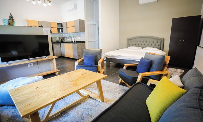 Qartaboun Apartment | SunnySide - studio in Byblos with stunning sunrise view and 24/7 electricity