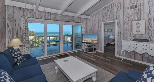 Sea Dunes Apartment | Sunnyside Up Townhome at Sea Dunes - Ocean View & Next to Pool - B6 Up