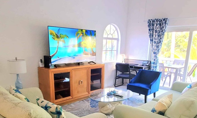 Paradise Island Villa | Sunrise Beach Resort - Ocean Blue Villa nParadise Island