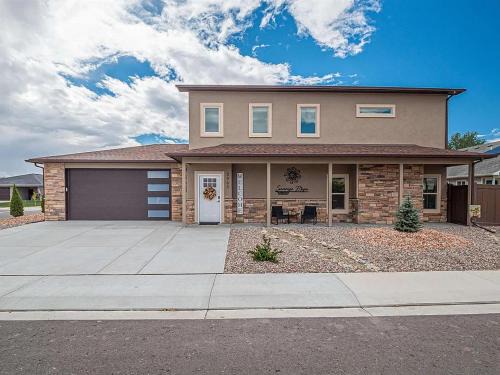 Pear Park Apartment | Sunrise Mesa