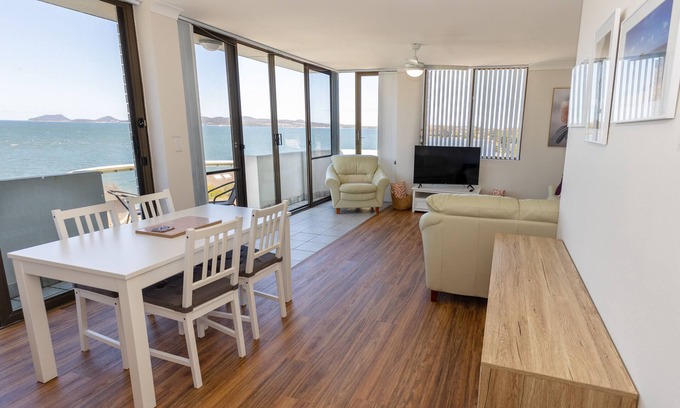 Soldiers Point Apartment | Sunrise @ the Point - Lovely 2 bedroom unit with Pool