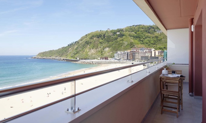 Gros Apartment | Sunset by FeelFree Rentals