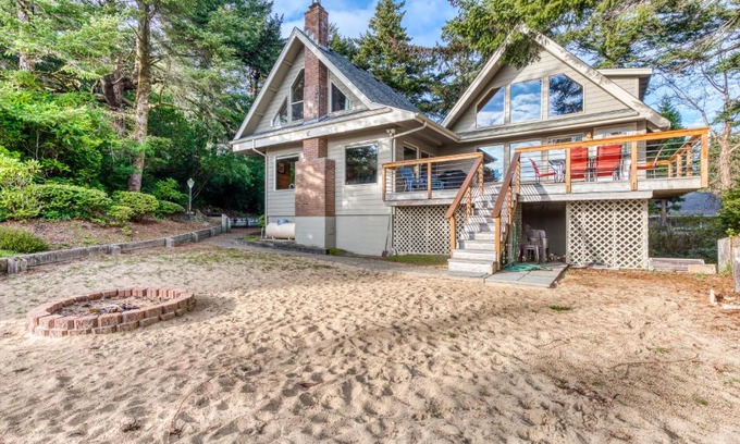 Florence House | Sunset Dunes