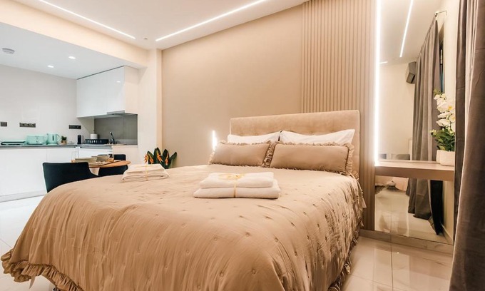 Palaio Faliro Apartment | Sunset luxury studio by the sea