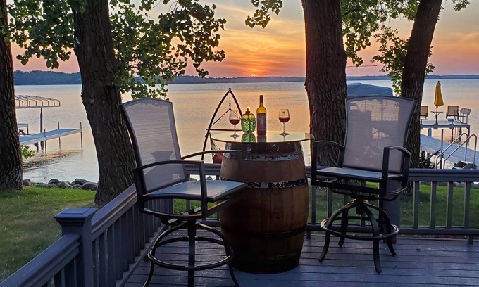 Alexandria Cabin | Sunset Paradise, Lake IdanHorizon License #2014