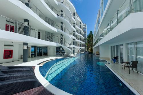 Karon Apartment | Sunset Plaza by RESAVA